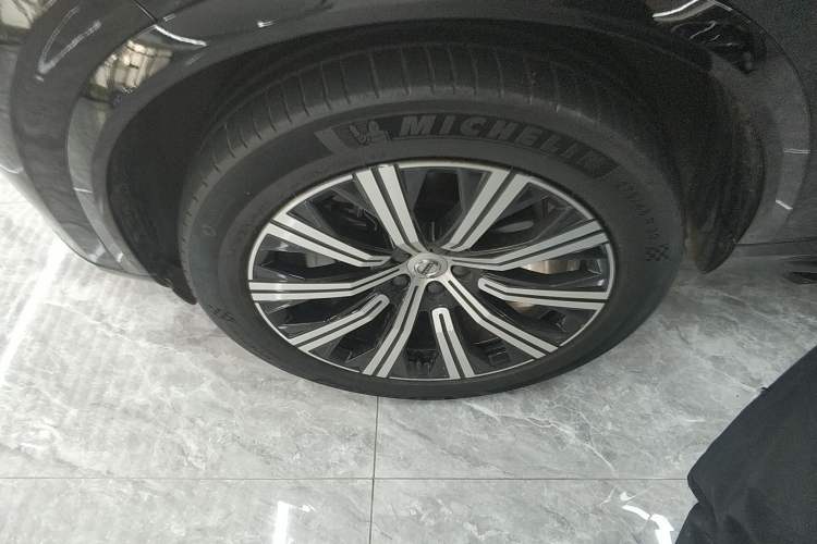 Used Volvo XC90 2023 B5 SmartDrive Luxury Edition 5 Seats