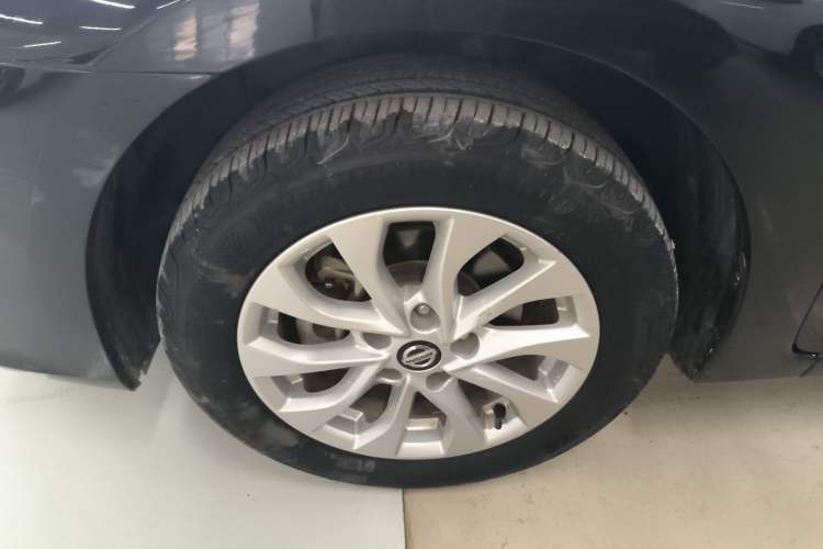 Used Nissan Sylphy 2016 1.6 XL CVT Luxury Edition Left Front Wheel Hub