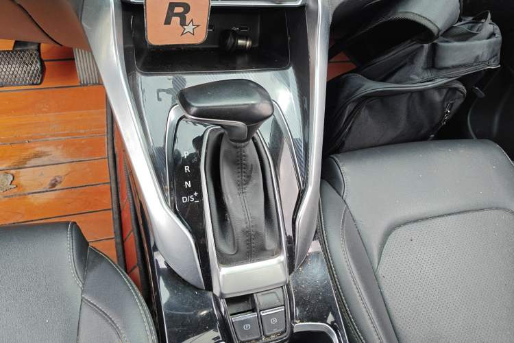 Used SAIC MAXUS G50  Gear Lever