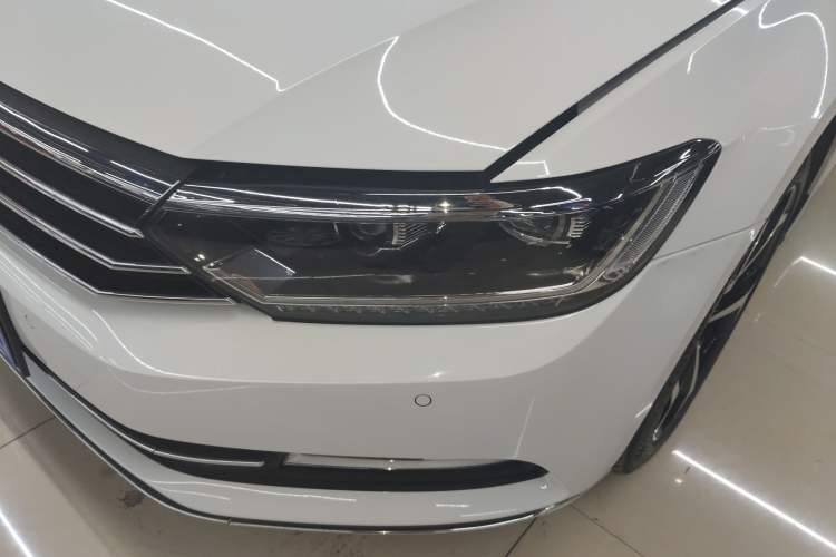 Used Volkswagen Variant 2016 380TSI Two-Wheel-Drive Style Edition Left Front Headlight