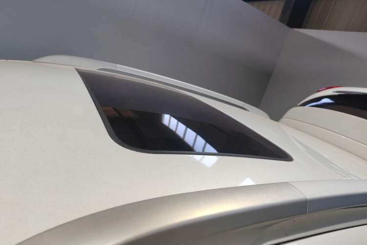 Used Peugeot 3008 2015 2.0L Automatic Classic Edition
