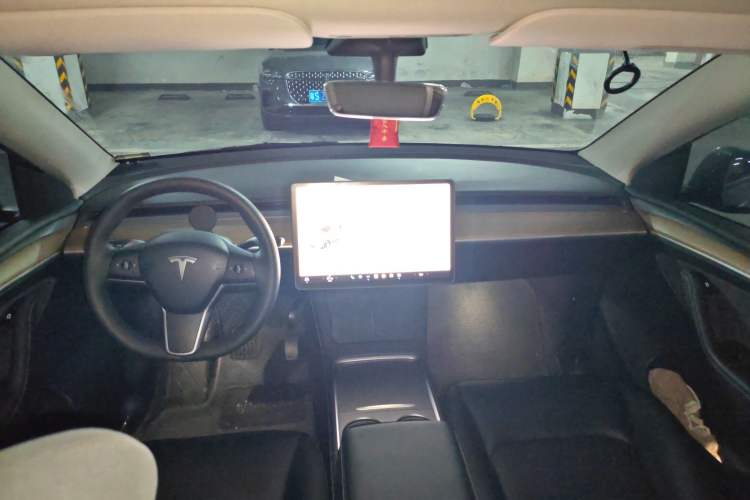 Used Tesla Model Y 2021 Standard Range Rear-Wheel Drive Version