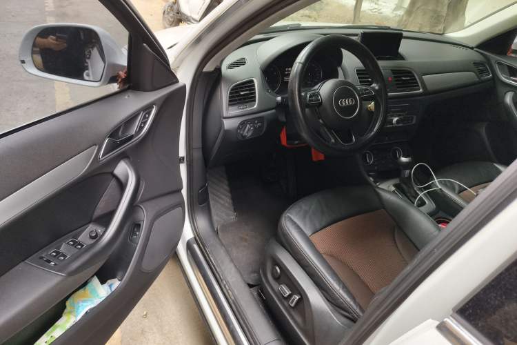 Used Audi Q3 2016 35 TFSI Fashion Model
