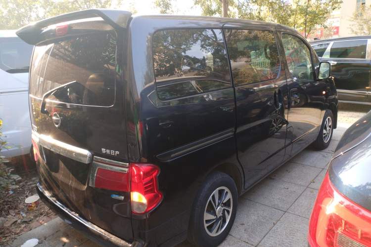 Used Nissan NV200 2014 1.6L CVT Luxury Model China IV Standard