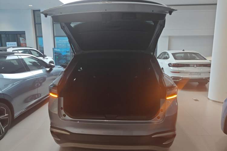 Used Volkswagen ID.4 X 2025 Smart Version Pure & Intelligent Enjoyment Edition
