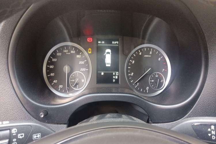 Used Mercedes-Benz Vito 2020 2.0T Business Version 7 Seats Instrument Cluster