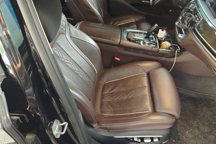 Used BMW 7 Series 2016 730Li Luxury Model