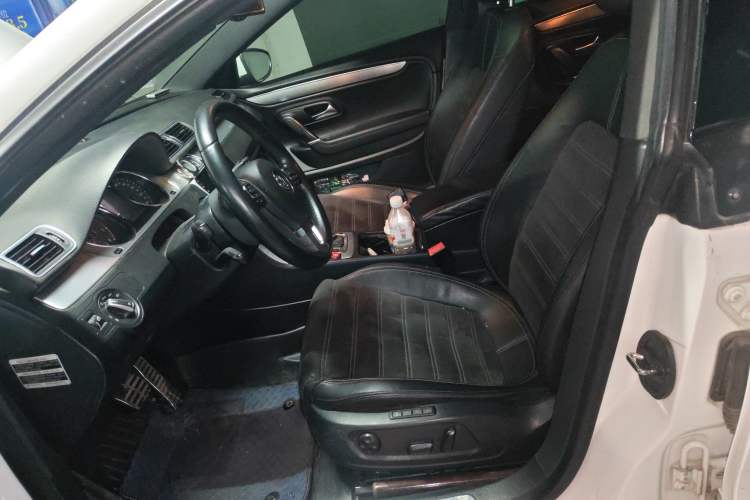 Used Volkswagen FAW-Volkswagen CC 2013 1.8TSI Luxury Model Left Front Seat