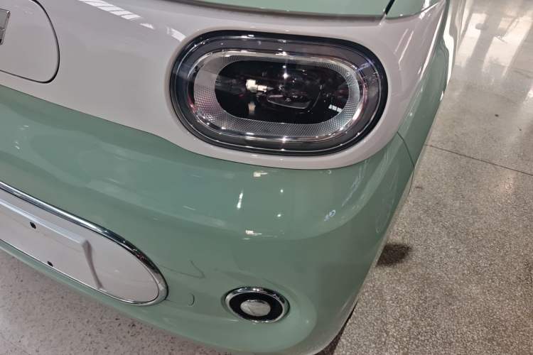 Used Wuling Hongguang MINIEV 2024 3rd Generation 170 km Left Front Headlight