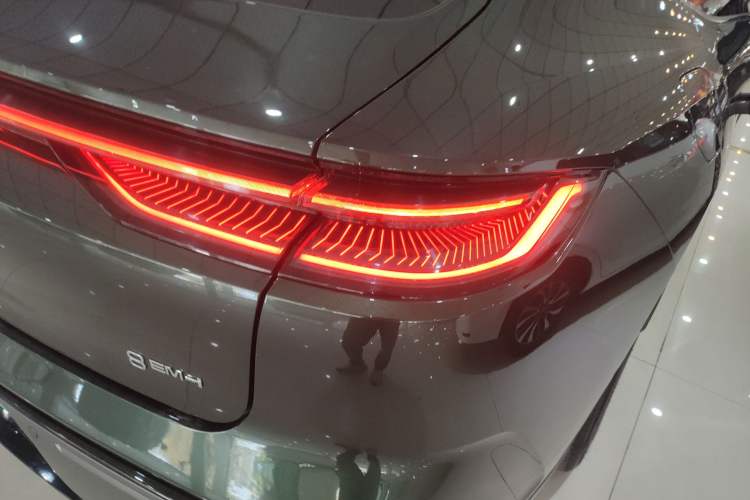 Used Geely Galaxy Galaxy 8 2025 130km EM-i Deluxe Edition
