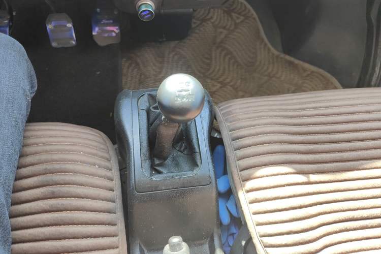 Used Wuling Rongguang 2011 1.2L Base Version