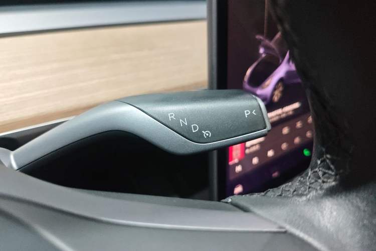 Used Tesla Model Y 2021 Long-Range All-Wheel-Drive Version 3D7 Gear Lever