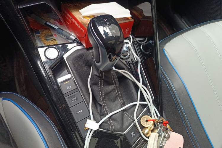 Used Volkswagen Tayron GTE Plug-in Hybrid 2023 280TSI Luxury Plus Advanced Edition Gear Lever