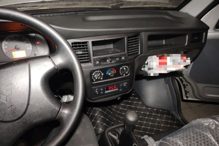 Used Wuling Zhiguang 2023 1.5L Practical Version 5/7 Seats
