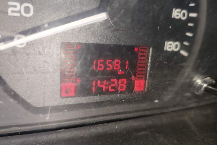 Used Wuling Rongguang S 2022 1.2L Base Model Window-Sealed 5-Seat LSI Car