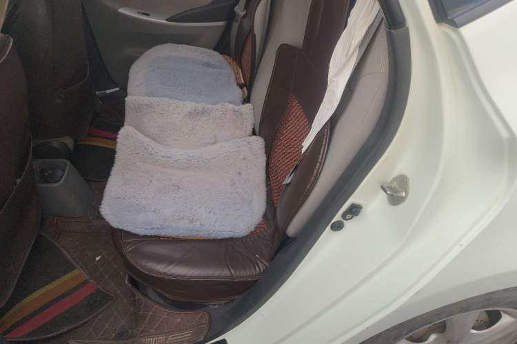 Used Hyundai Verna (older generation) 2013 Sedan 1.4L Automatic Standard GL Model
