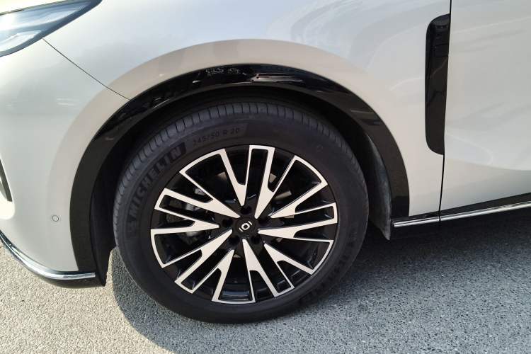 Used CHANGAN NEVO Q07 2025 215 Flagship PLUS
