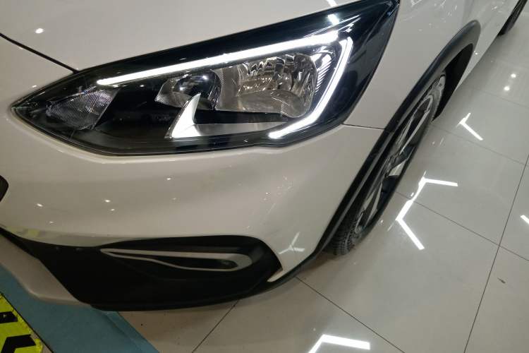 Used Ford Focus Active 2020 EcoBoost 180 Automatic Trendy Model
