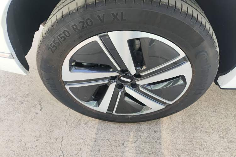 Used Wey Lanshan 2025 Four-Wheel Drive Max
