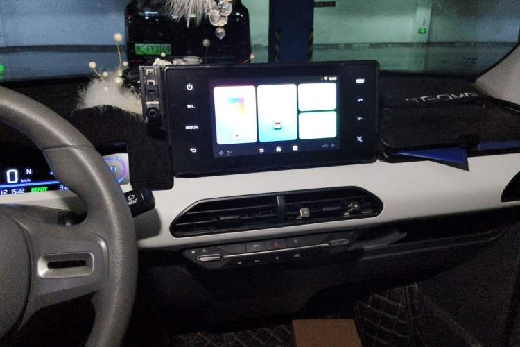 Used Geely Galaxy Panda 2023 Panda Mini 200km Endurance Bear