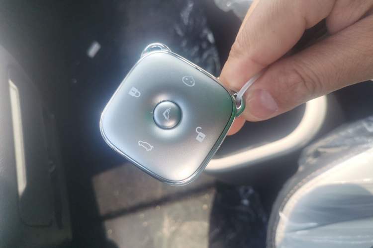 Used Cowin October 2026 Model Mate 305km Guoxuan Surfing Waves Edition
