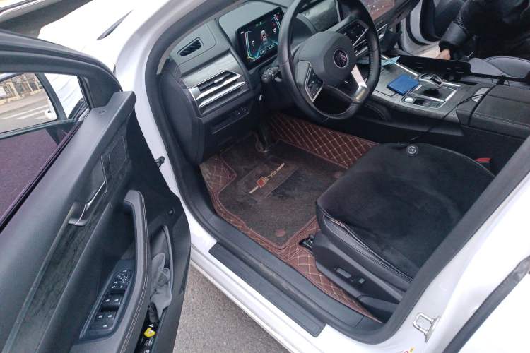 Used BYD Qin Pro New Energy 2018 DM 1.5TI Automatic Smart Connect Enjoyment Model
