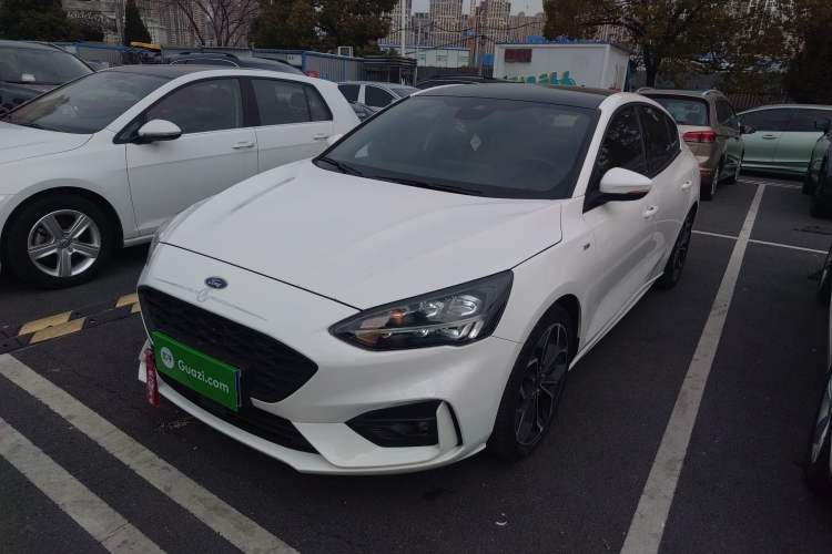 Used Ford Focus 2021 Sedan EcoBoost 180 Automatic ST Line