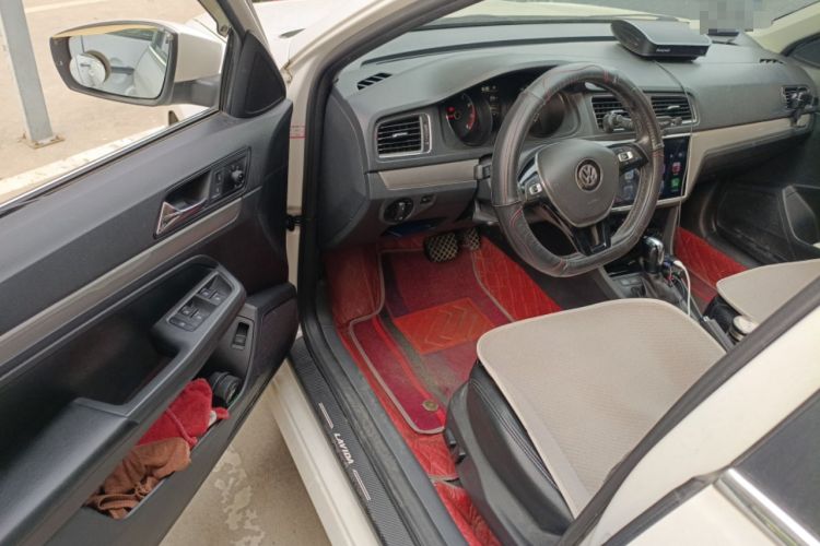 Used Volkswagen Lavida 2018 Classic 1.5L Automatic Fashion Edition China VI Standard Driver Seat