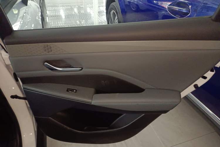 Used BYD Qin PLUS 2025 DM-i Smart Drive 55KM Leading Model