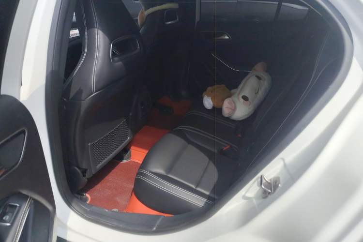 Used Mercedes-Benz GLA 2018 GLA 200 Sport Edition Left Rear Seat