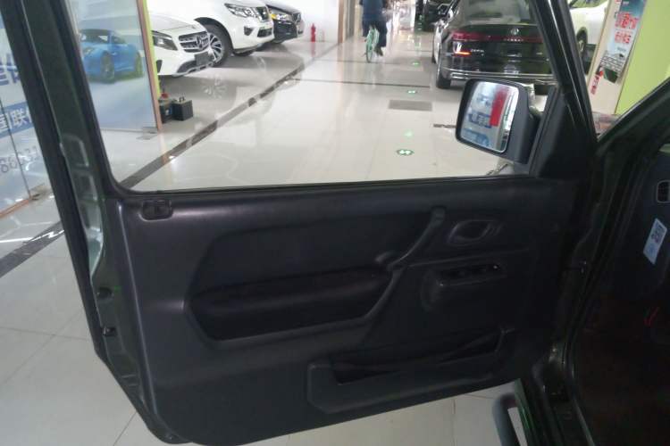 Used Suzuki Jimny 2015 1.3 AT JLX
