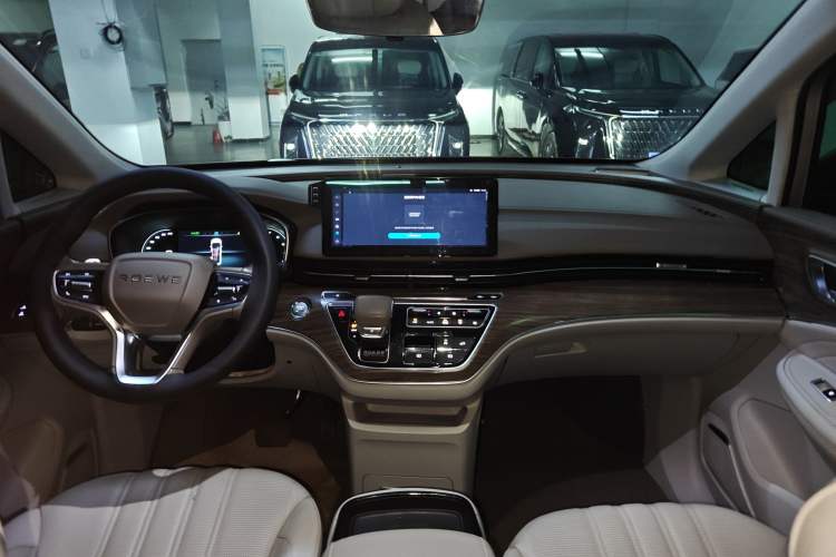 Used Roewe iMAX8 2023 400TGI Comfort Edition