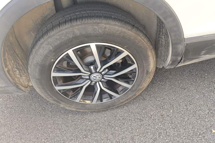 Used Volkswagen Tiguan L 2018 330TSI Automatic Two-Wheel Drive Luxury Edition