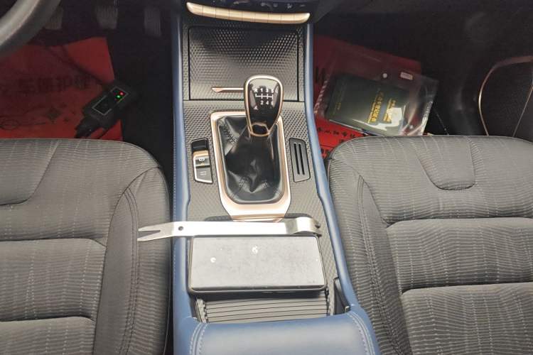 Used Oshan COS1 2020 1.5T Manual Fashion Edition 6 Seats