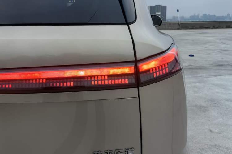 Used ONVO Luxeed L90 2025 Model—Max Six-Seater Version Exterior 3