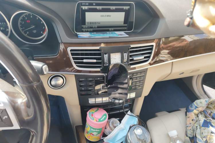 Used Mercedes-Benz E-Class 2015 E 200 L Audio And AC Panel