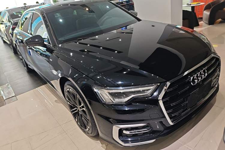 Used Audi A6L 2024 45 TFSI Prestige Dynamic Edition Front Right 45 Deg