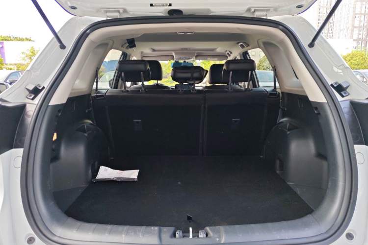 Used CHANGAN CS75 2022 Blue Whale Edition 1.5T DCT Luxury Model Trunk