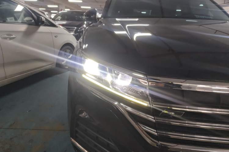 Used Volkswagen Touareg 2022 2.0 TSI Flagship Special Edition Right Front Headlight