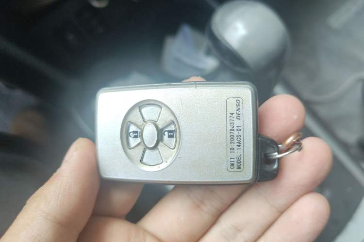 Used Toyota RAV4 2009 2.4L Automatic Luxury Edition
