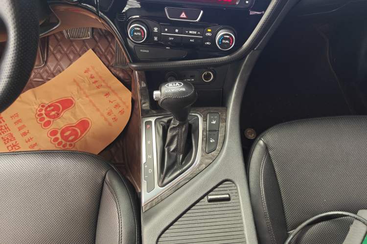 Used Kia K5 2014 2.0L Automatic LUXURY
