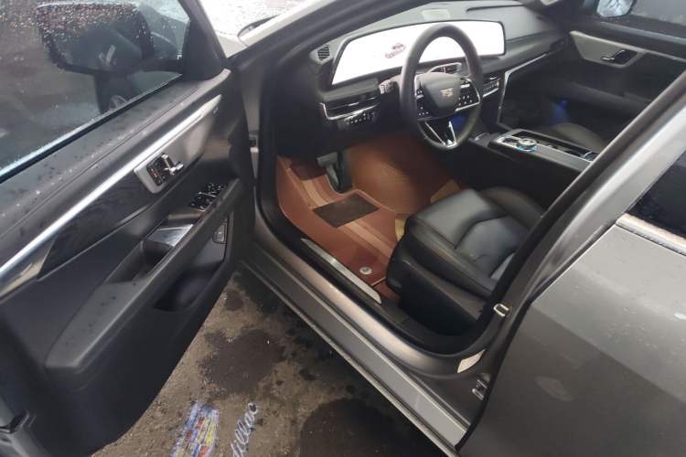 Used Cadillac CT6 2023 28T Luxury Version