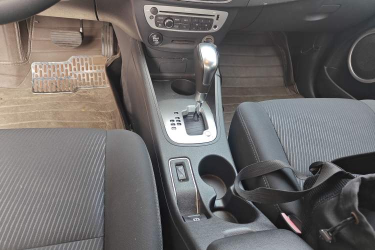 Used Renault Fluence 2015 2.0L Standard Edition
