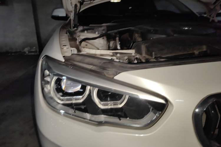 Used BMW 1 Series 2018 118i Sport Design Package Right Front Headlight