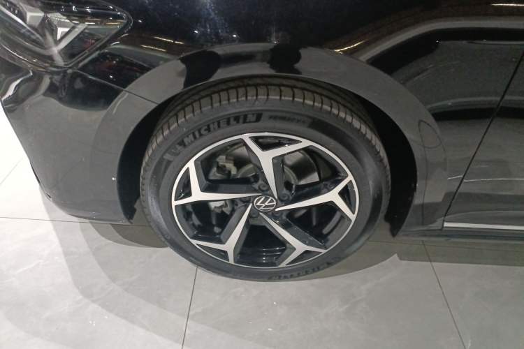 Used Volkswagen Passat 2025 Outstanding Model 330TSI Starry Elite Edition
