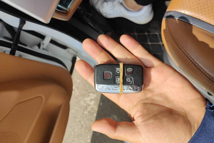 Used Jaguar XF 2015 XF 2.0T Luxury Edition
