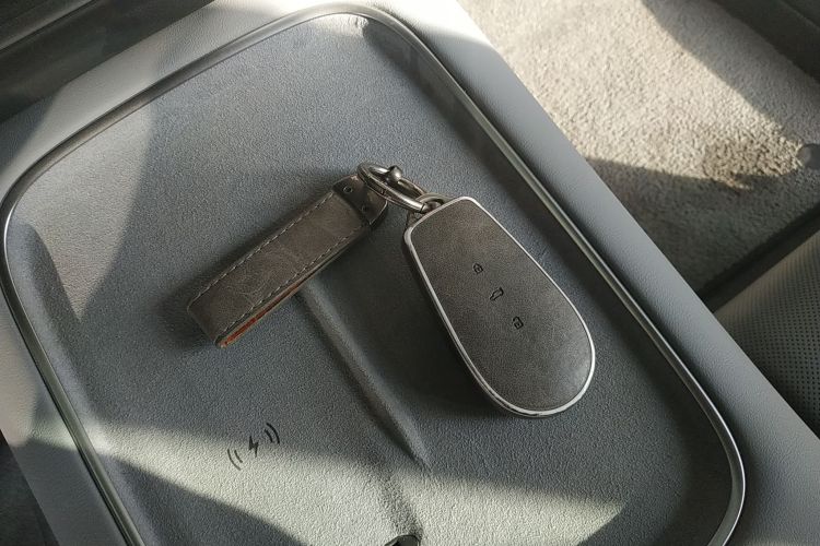 Used Nissan N7 2025 625 Max Interior 1