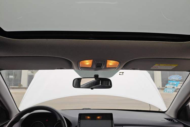 Used Hyundai Celesta 2017 1.6L Manual Enjoyment Edition GLS
