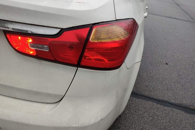 Used Kia K3 2013 1.6L Automatic GLS Right Rear Taillight