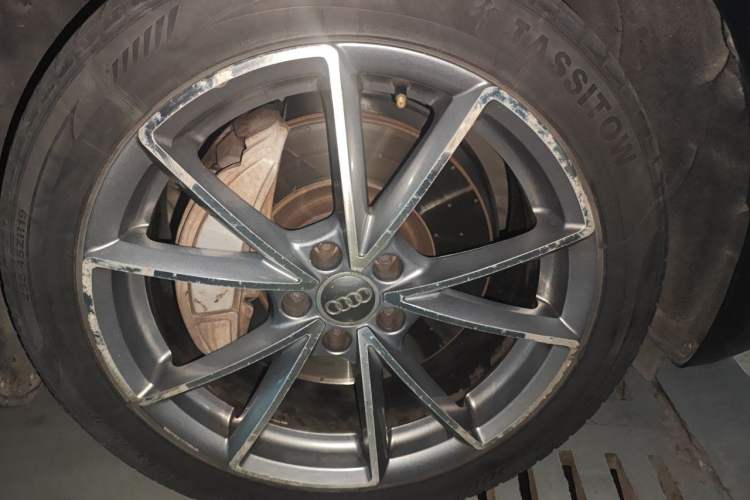 Used Audi A8 2013 A8L 45 TFSI quattro Comfort model